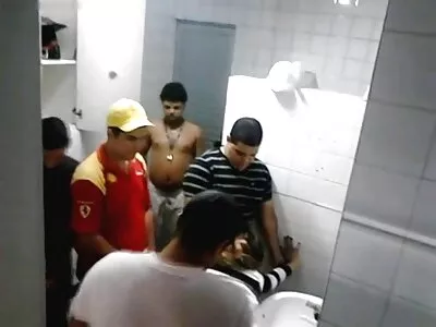 دخلت في الهرة بورنو محارم مترجم المشعرة لشقراء