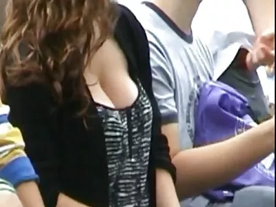 في فم لاتينا سكس محارم مترجم